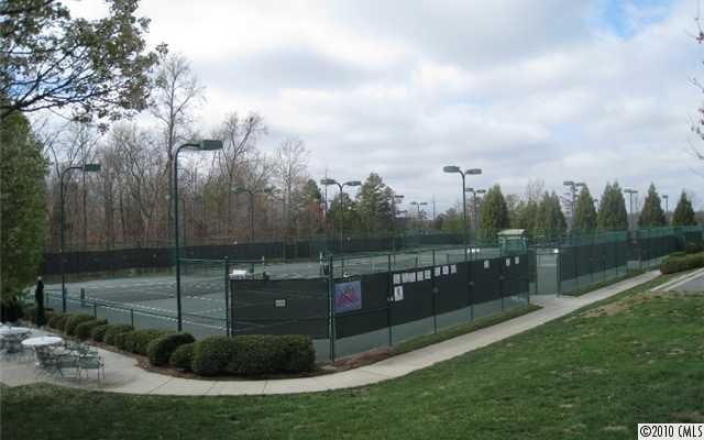 Property image 4 at 1351 Shinnecock Lane, Fort Mill, SC 29707