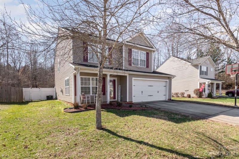 Property image 3 at 1205 Catawba Run, Lowell, NC 28098