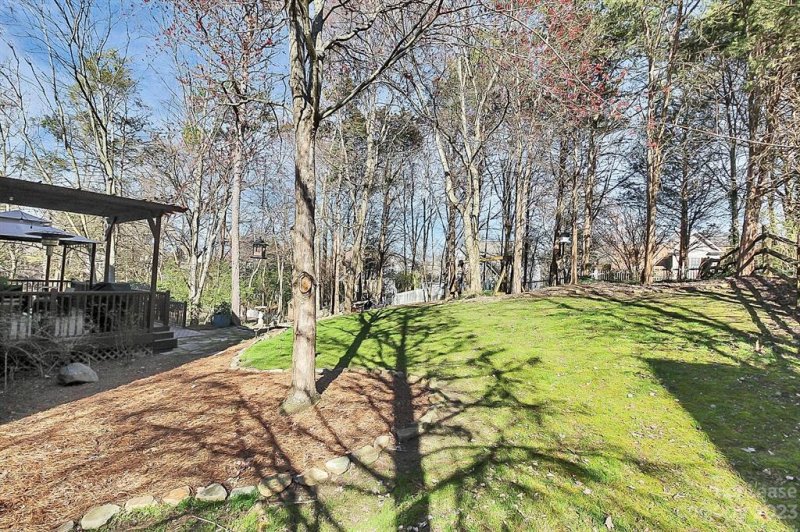 Property image 5 at 10501 Rougemont Lane, Charlotte, NC 28277