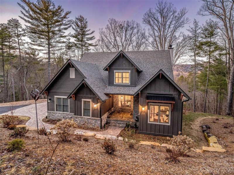 Property image 2 at 46 Spring Cove Road, Asheville, NC 28804