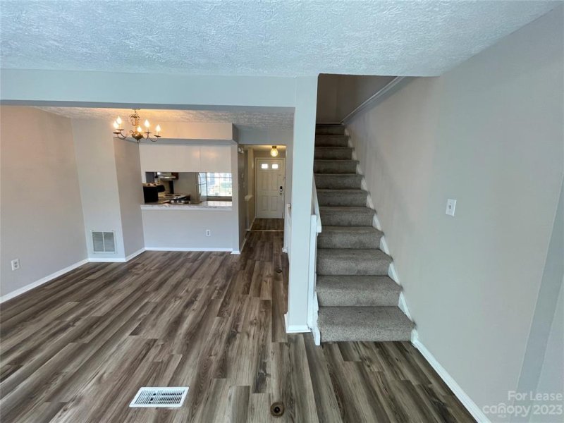 Property image 4 at 9445 Lexington Circle, Charlotte, NC 28213