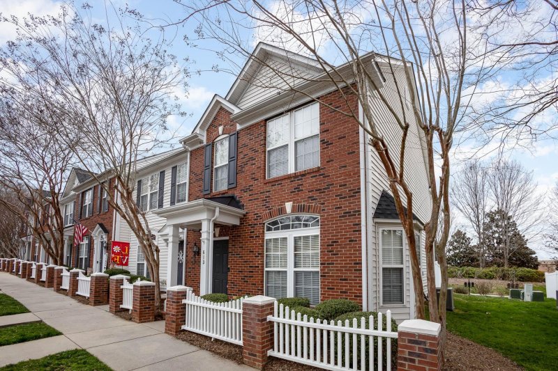 Property image 3 at 613 Atherton Way, Rock Hill, SC 29730