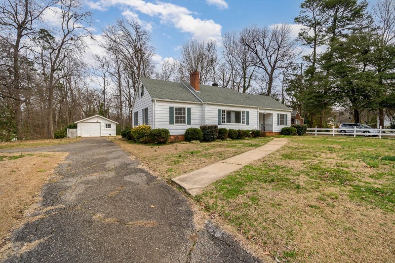 Property image 2 at 3107 Cosby Place, Charlotte, NC 28205