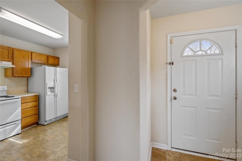 Property image 4 at 2527 Cochrane Drive, Charlotte, NC 28269