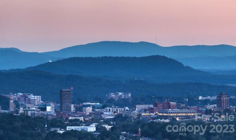 Property image 2 at 149 Ventana Drive, Asheville, NC 28804