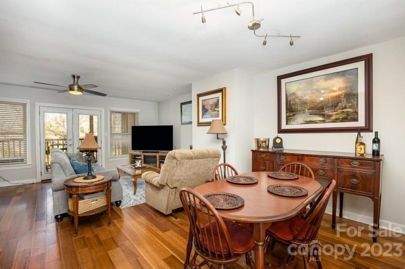 Property image 5 at 13820 Queens Harbor Road, Charlotte, NC 28278