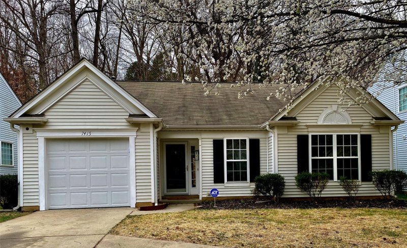 Property image 2 at 7415 Balancing Rock Court, Charlotte, NC 28262