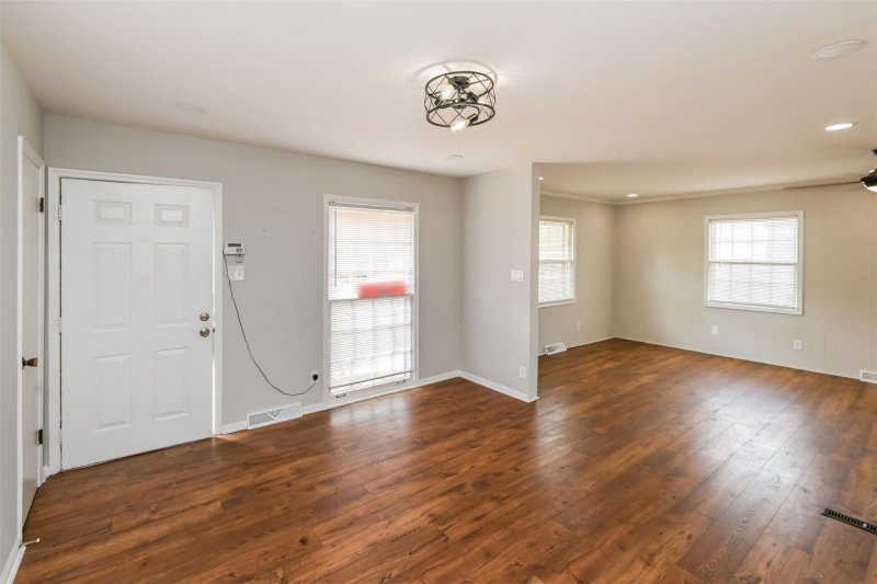 Property image 3 at 4309 Dowling Drive, Charlotte, NC 28205