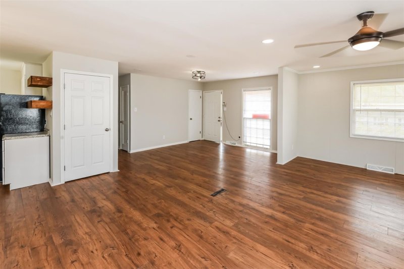 Property image 5 at 4309 Dowling Drive, Charlotte, NC 28205