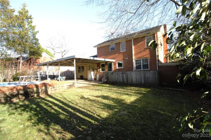 Property image 3 at 6108 Old Providence Road, Charlotte, NC 28226