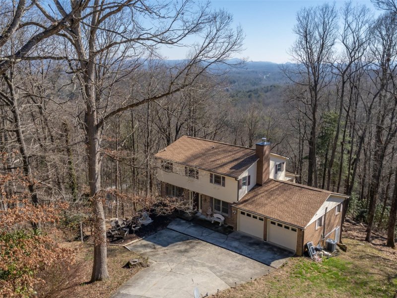 Property image 2 at 239 Spicewood Lane, Hendersonville, NC 28791