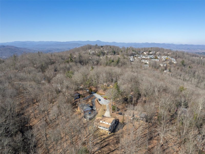 Property image 4 at 239 Spicewood Lane, Hendersonville, NC 28791