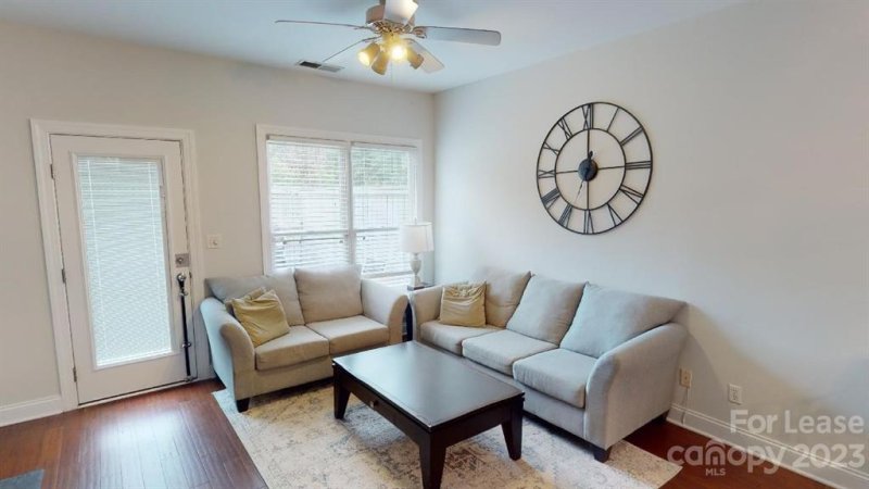 Property image 2 at 1007 Park West Drive, Charlotte, NC 28209