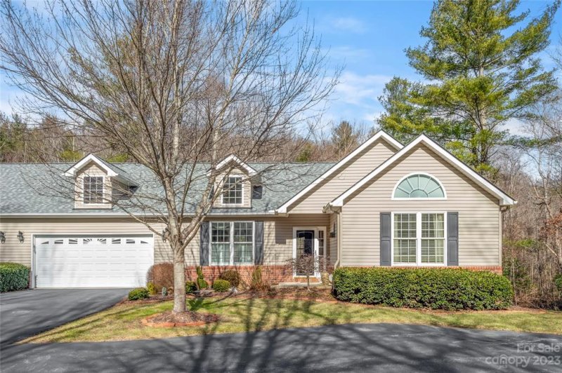 Property image 2 at 108 Silk Tree Lane, Asheville, NC 28803