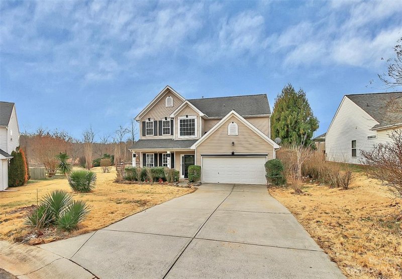Property image 3 at 915 Rocky Meadows Lane, Concord, NC 28025