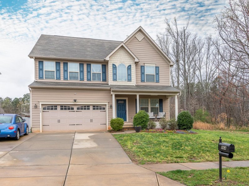 864 Wingthorn Rose Drive