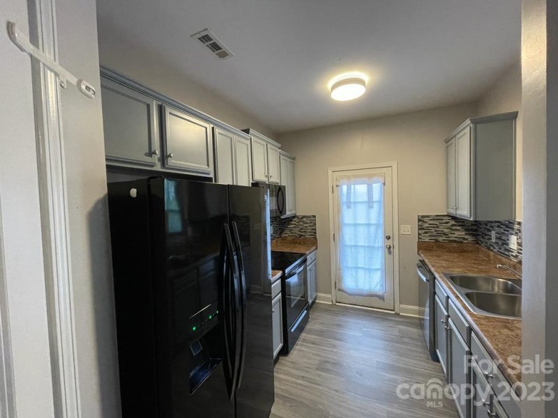 Property image 3 at 7607 Galvin Street, Charlotte, NC 28215