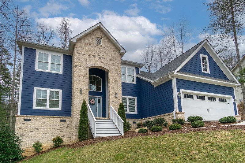 Property image 2 at 56 Sovereign Lane, Fairview, NC 28730