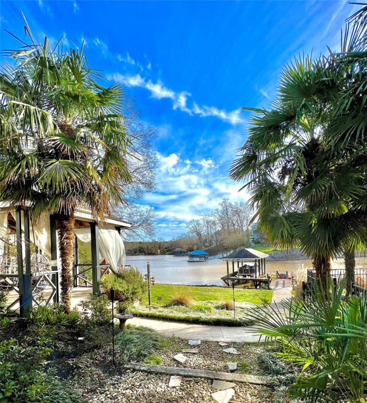 4625 Water Oak Drive