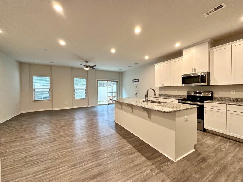 Property image 2 at 407 Park Meadows Drive, Matthews, NC 28104