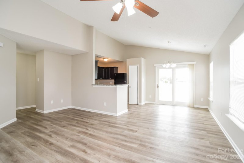 Property image 3 at 10511 Katie Creek Court, Charlotte, NC 28213