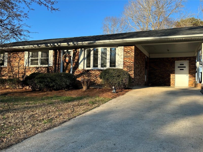 Property image 2 at 534 Ralphs Boulevard, Gastonia, NC 28052