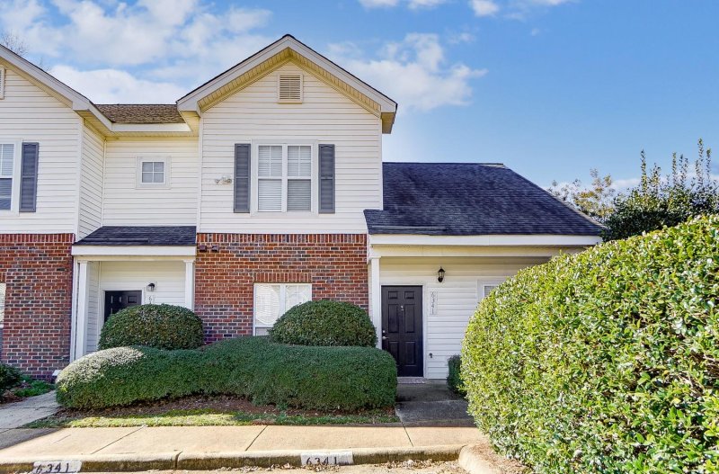 6341 Mallard View Lane