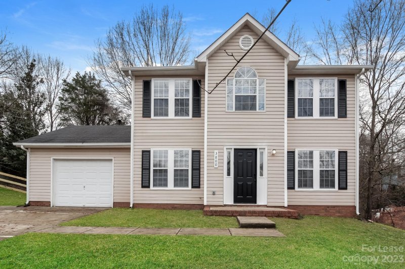 Property image 4 at 3800 Broomstraw Court, Matthews, NC 28105