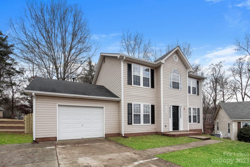 Property image 5 at 3800 Broomstraw Court, Matthews, NC 28105