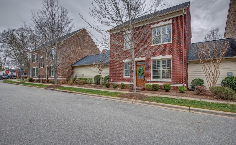 505 Summerfield Place