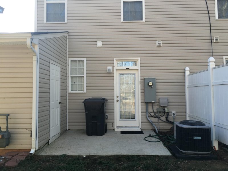 Property image 5 at 5614 Katherine Court, Dallas, NC 28034