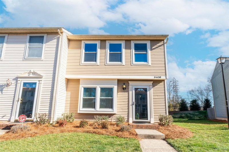 9408 Lexington Circle