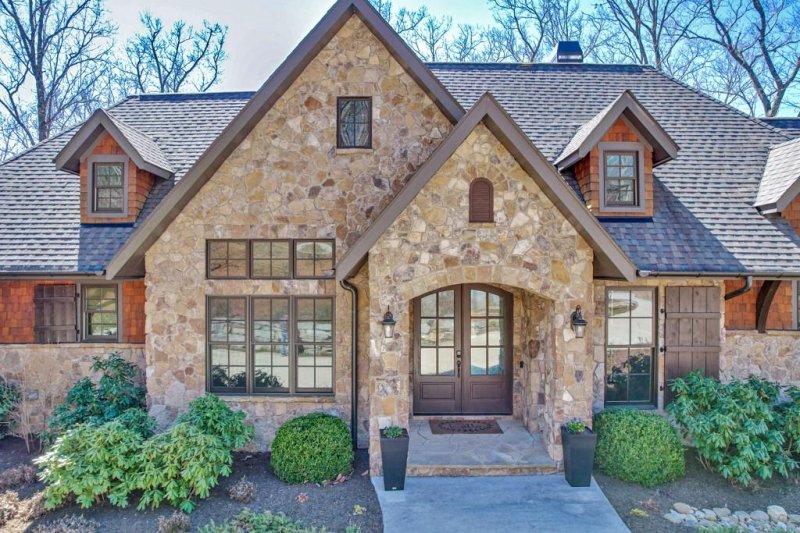 Property image 5 at 102 Old Forest Drive, Asheville, NC 28803