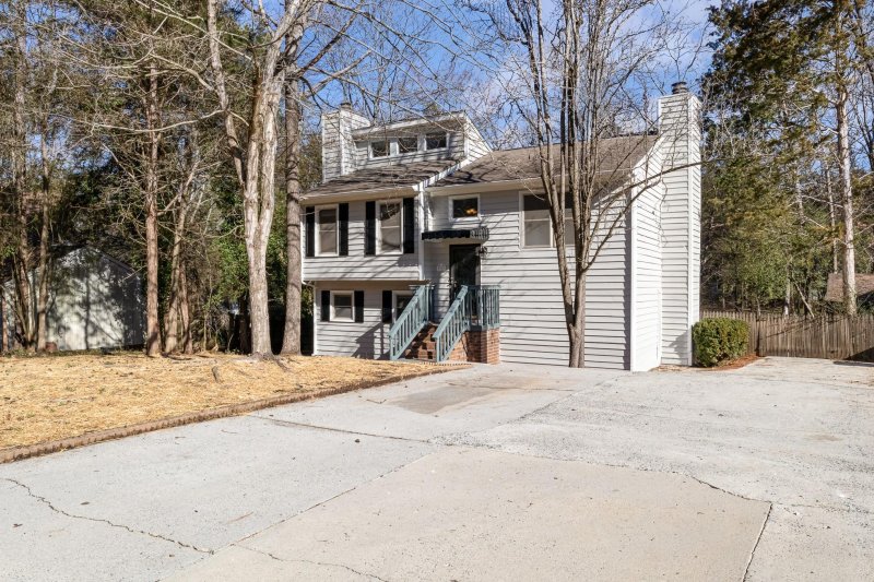 Property image 2 at 7717 Saint Moritz Lane, Charlotte, NC 28226