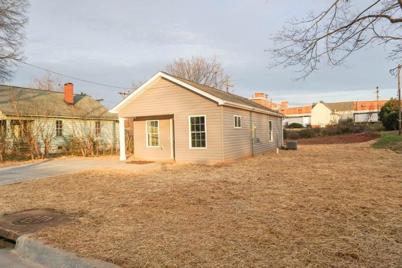 Property image 3 at 47 14th Street, Hickory, NC 28602