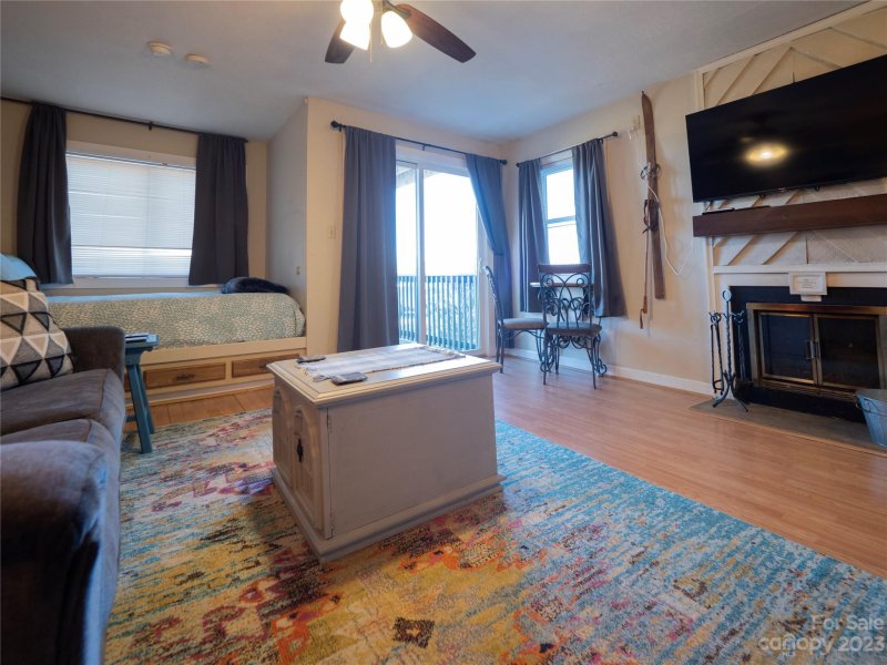 Property image 3 at 301 Pinnacle Inn Road, Beech Mountain, NC 28604