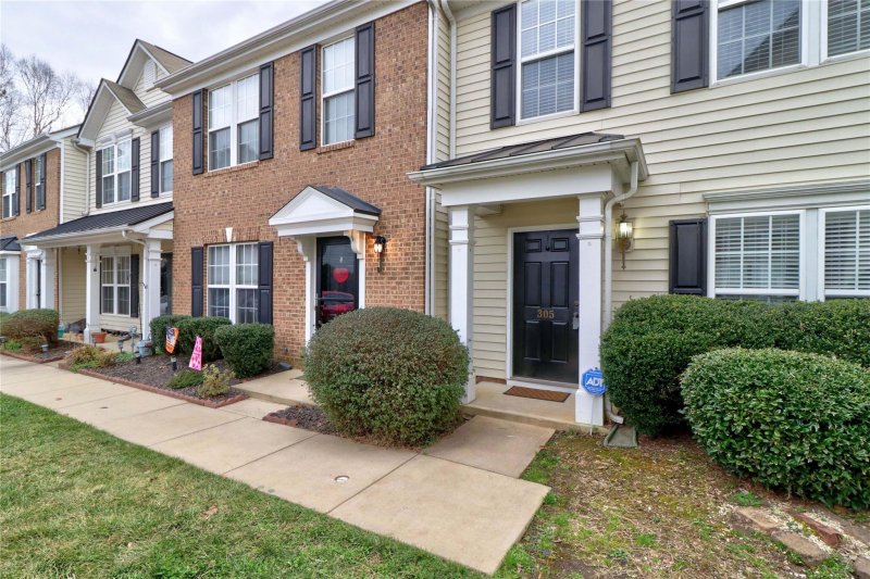 Property image 2 at 1965 Charlotte Highway, Mooresville, NC 28115