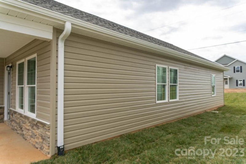 Property image 3 at 2529 Snow Creek Road, Hickory, NC 28601