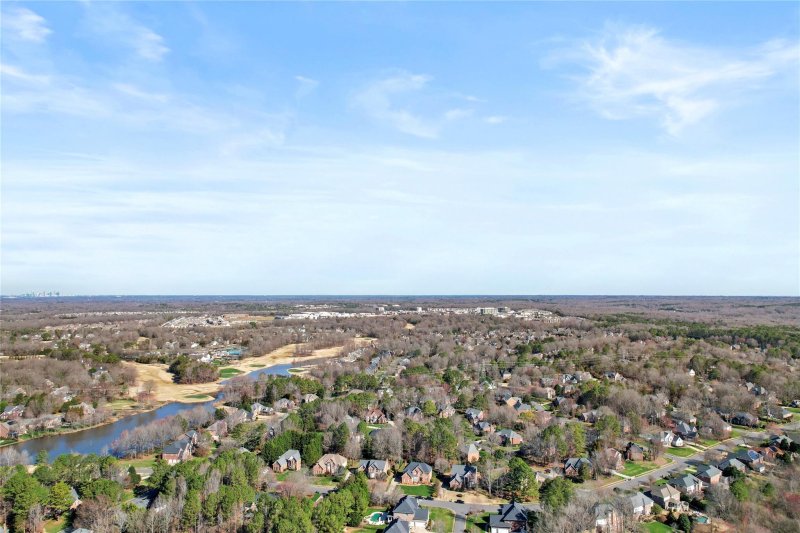 Property image 4 at 13318 Darby Chase Drive, Charlotte, NC 28277