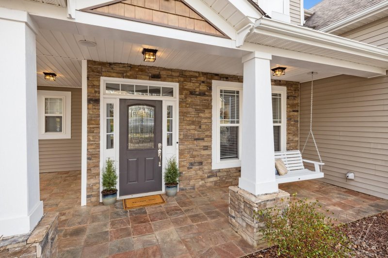 Property image 3 at 7009 Holly Grove Court, Matthews, NC 28104