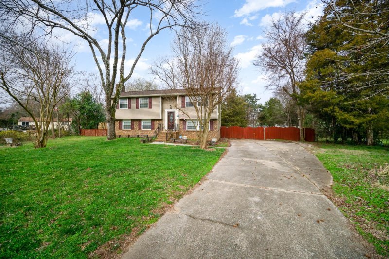 Property image 2 at 2004 Lilly Pond Court, Charlotte, NC 28273