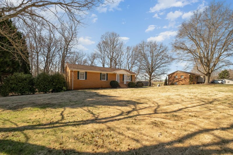 Property image 2 at 128 Rollingwood Drive, Stanley, NC 28164