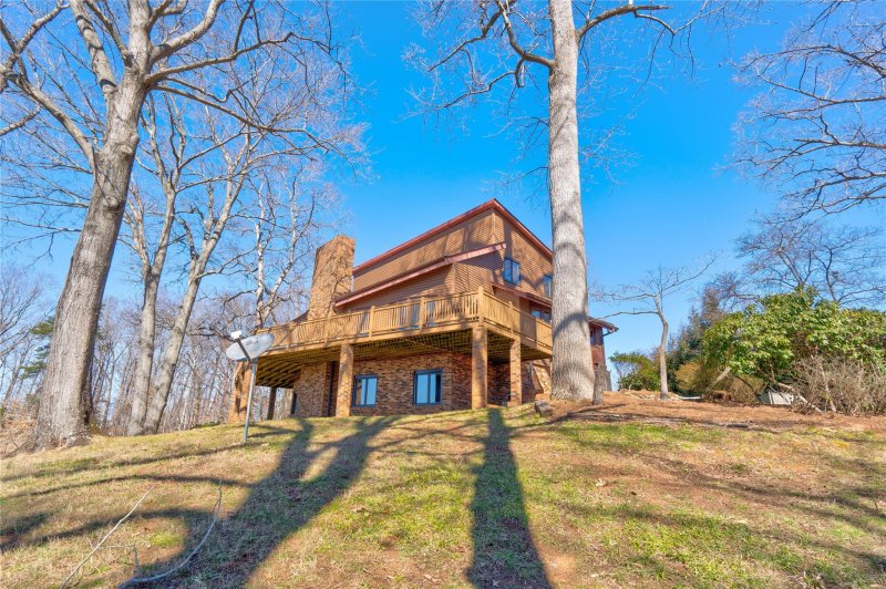 Property image 3 at 141 Candlewood Drive, Kings Mountain, NC 28086