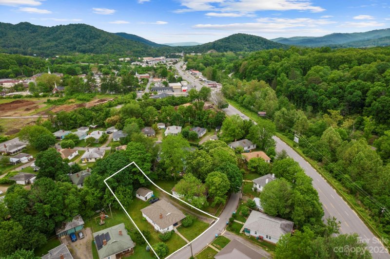 Property image 2 at 128 Edwards Avenue, Swannanoa, NC 28778