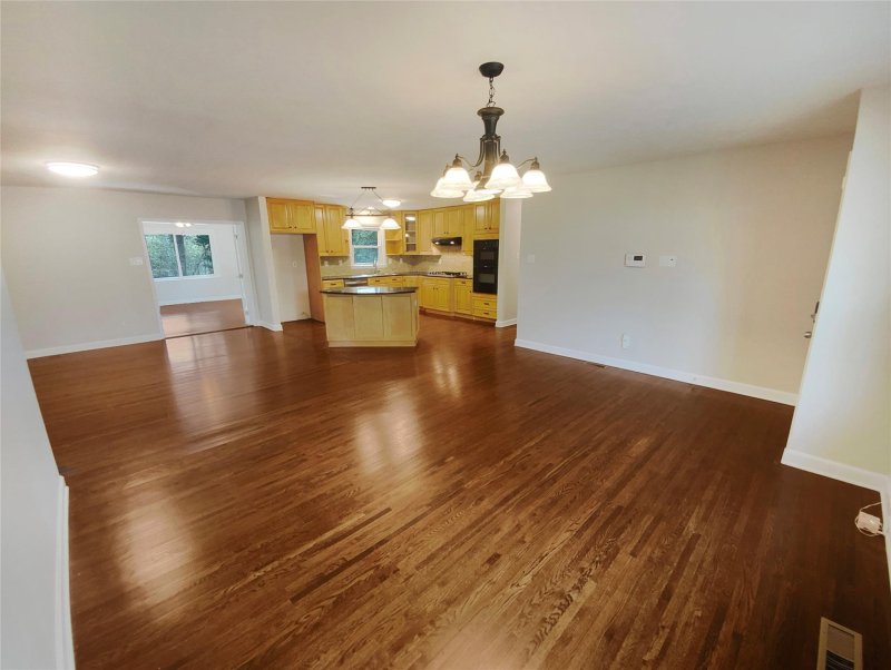 Property image 3 at 1900 Mckenna Court, Charlotte, NC 28212