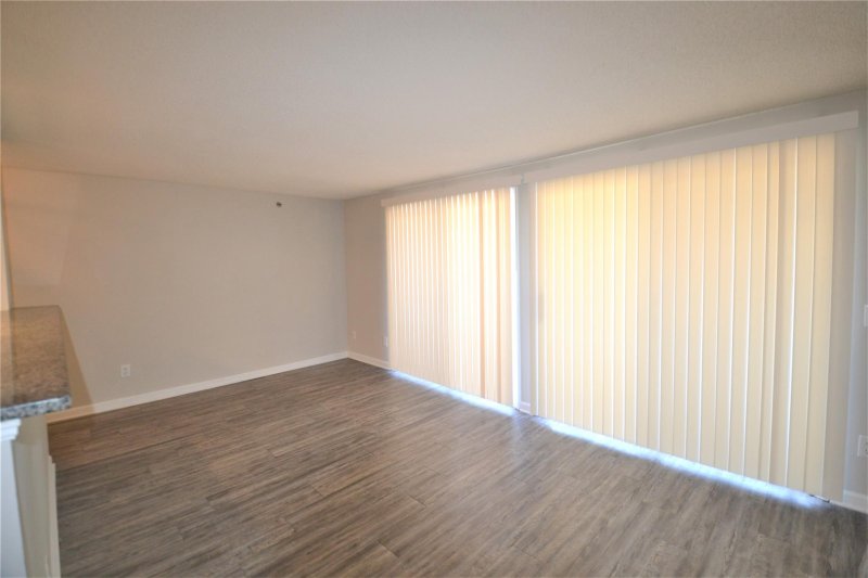 Property image 4 at 1614 Arlyn Circle, Charlotte, NC 28213