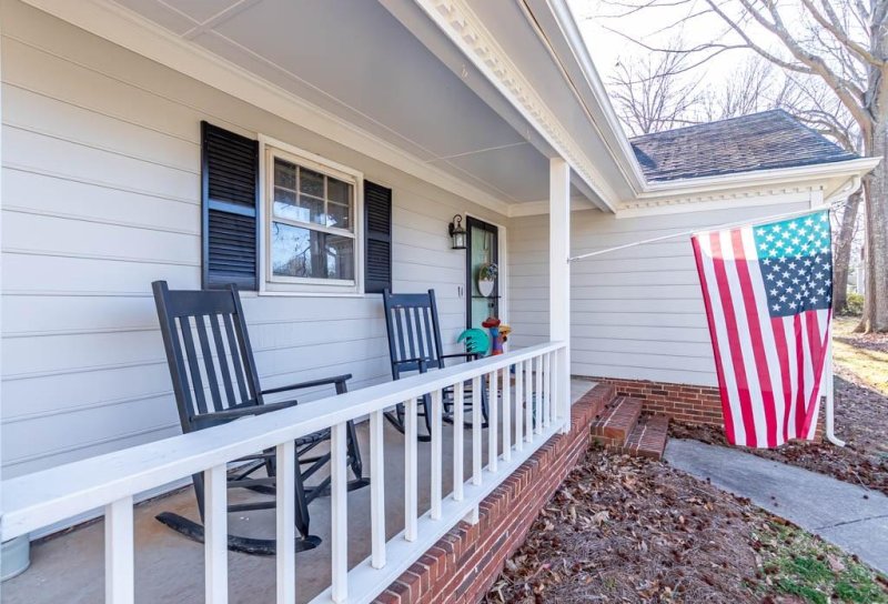 Property image 3 at 704 Conestoga Drive, Charlotte, NC 28270