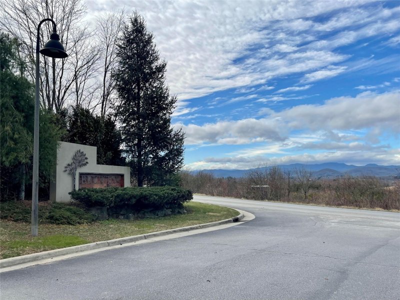 Property image 3 at 181 Brickton Village Circle, Fletcher, NC 28732