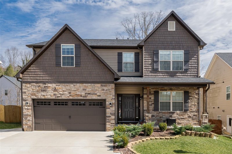 Property image 2 at 21 Henbit Way, Arden, NC 28704