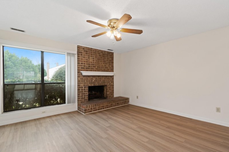 Property image 4 at 11013 Carmel Crossing Road, Charlotte, NC 28226